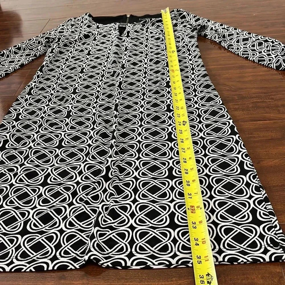 Print 3/4 sleeve  dress - Picture 4 of 8